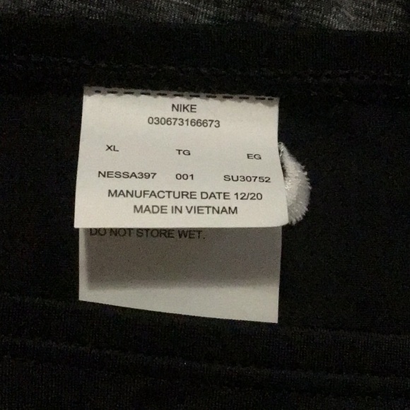 Nike Swimsuit - Picture 3 of 4